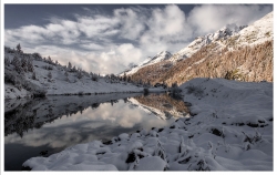 Grundsee dans le Loetschental....