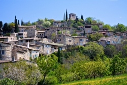 Sympathique village de la Drome.