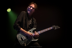 Steve Vai