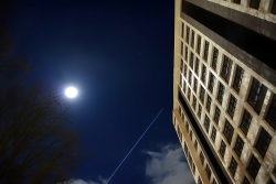 J'ai demandé à la lune...
