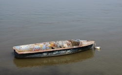 Le peintre c'est jeté a l'eau.