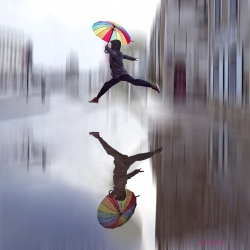 Dame au parapluie...