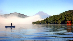 Japon, le lac Ashi