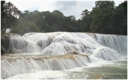 cascades Igua azul