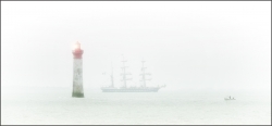 Le Belem dans la brume.