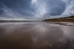 Reflets sur la plage