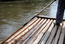 au fil de l'eau...en radeau