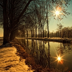Canal de Lalinde sous la neige.