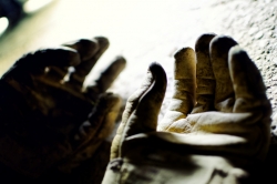 Les mains...