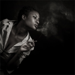 Pose pour un petit cigare