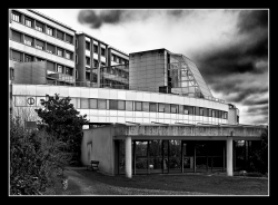 L'hôpital en strate.