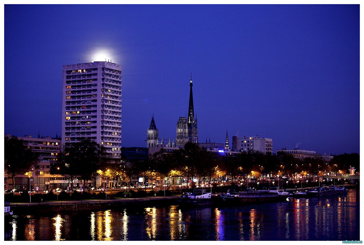 Fin d'heure bleue sur Rouen
