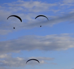 Un petit tour en parapente ?