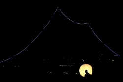 Lune sur terre