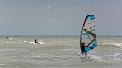 On hisse la grand'voile ...